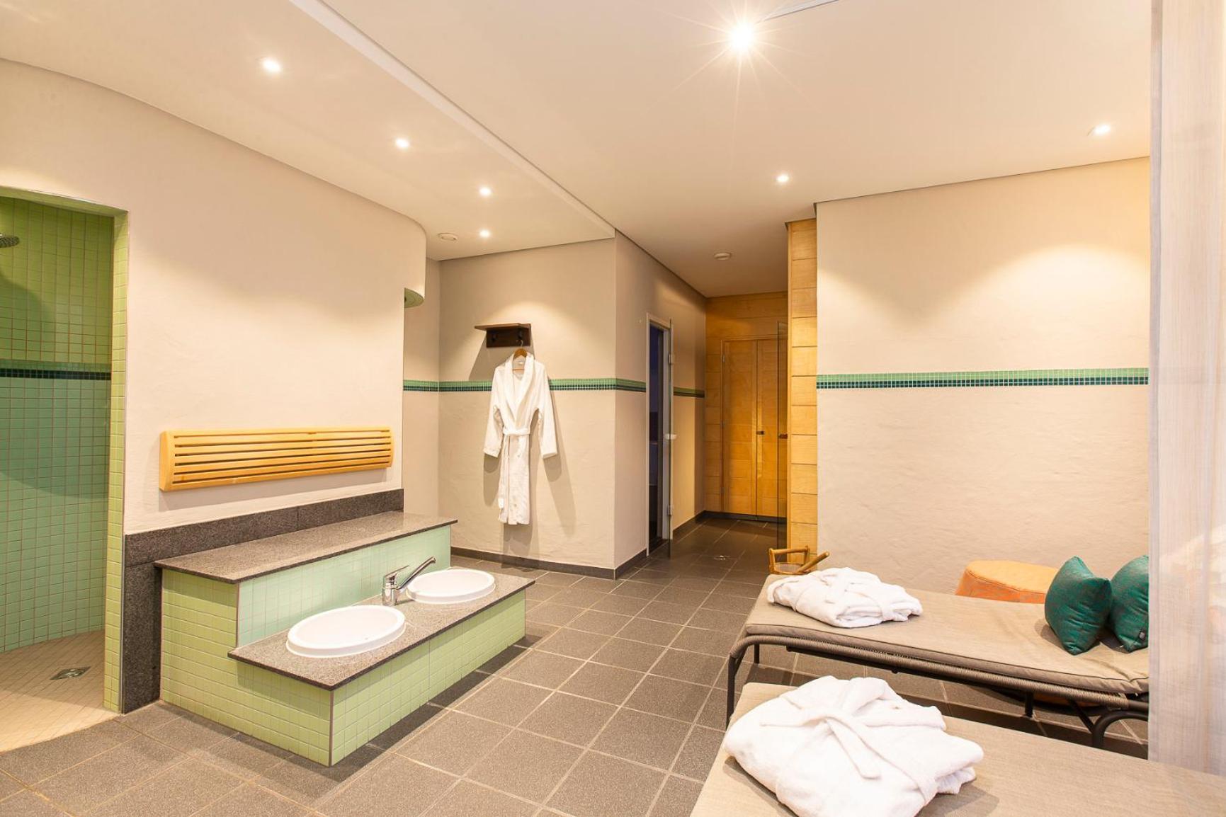 Hotel Scheffelhoehe Bruchsal Esterno foto
